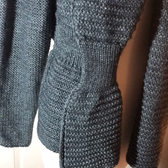 Funky chunky knit gray Sarah Pacini cardigan shrug - Picture 3 of 8